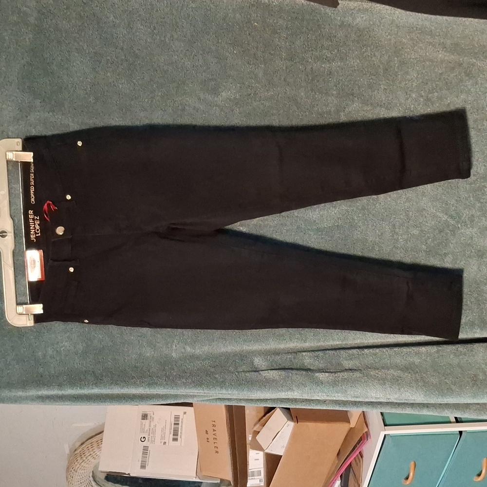 Jennifer Lopez Black Cropped Jeans